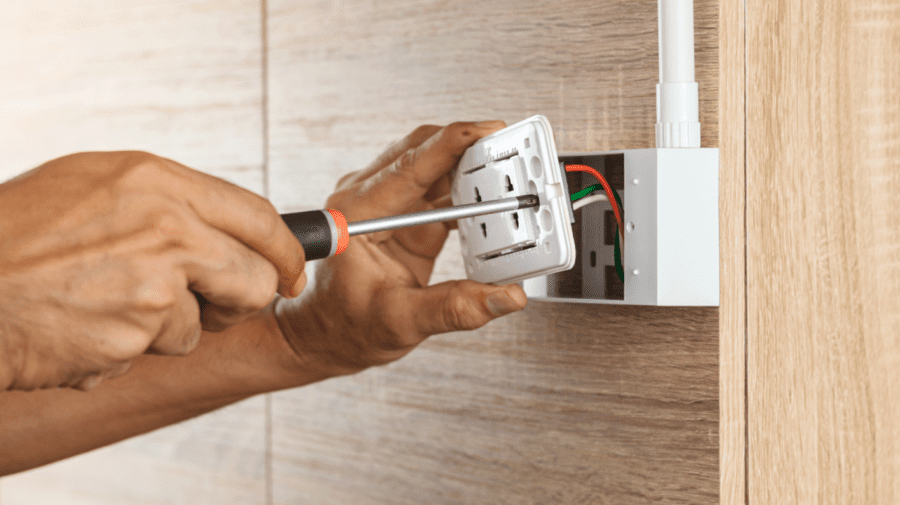 Electrician in Mission Hills