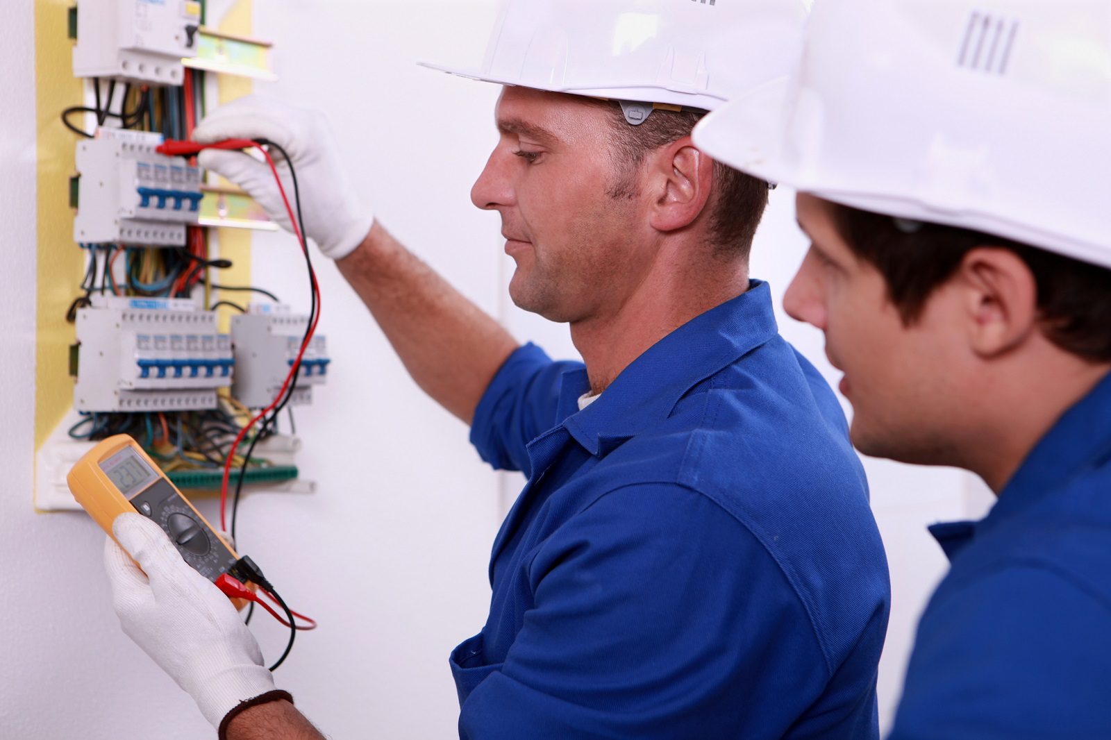 Electrician in Olathe