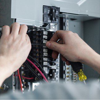 Electrician in Olathe