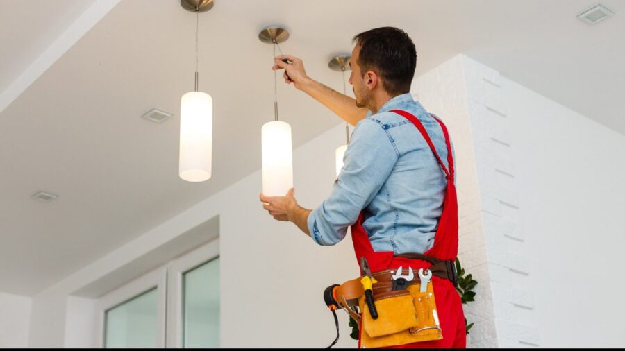 Electrician in Overland Park
